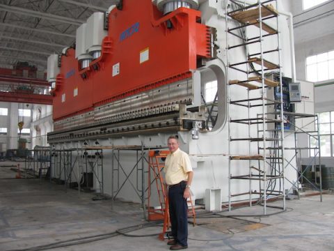 1200T hydraulic tandem press brake with customer