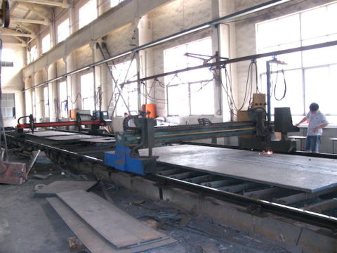 CNC flame cutting machine for press brake